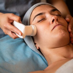 Higiene Facial · Con Radiofrecuencia